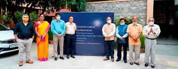 Guest Photo  Sri Venkateswara College in South West Delhi	