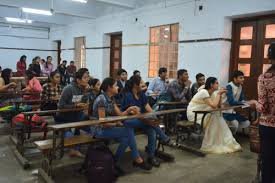 Class Room  L M College Of Pharmacy, Ahmedabad in Ahmedabad