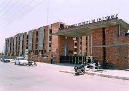 Campus Maharaja Agrasen Institute of Management Studies in New Delhi