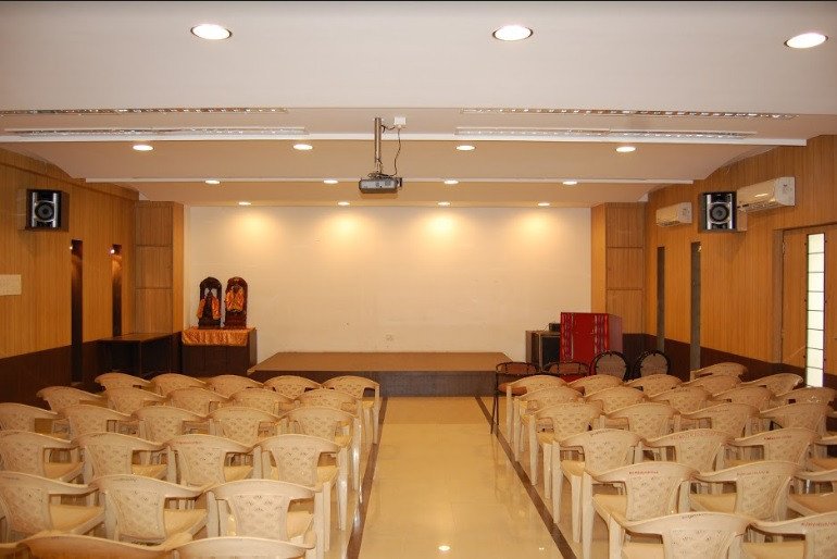 Seminar Hall in K. C. College of Engineering and Management Studies and Research (KCCEMSR, Thane)