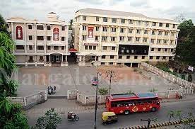 Entrance  Shri Dharmasthala Manjunatheshwara College Of Business Management (SDMCBM, Mangalore) in Mangalore
