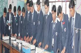 Lab Khandelwal College of Management Science and Technology (KCMT, Bareilly) in Bareilly