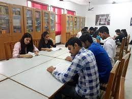 Library Ishan Institute of Law (IIL,  Greater Noida) in Greater Noida