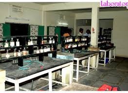 Lab Andhra Muslim College, in Guntur