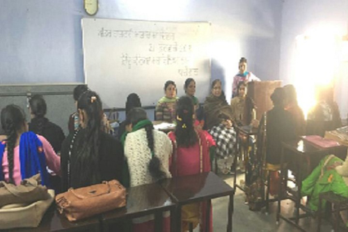 Classroom Hindu Kanya Mahavidyalaya  in Gurdaspur	