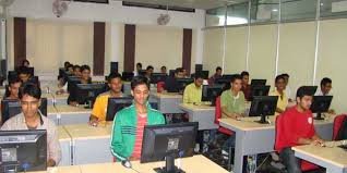 Computer Class of School of Planning and Architecture Bhopal in Bhopal