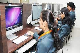 Computer lab Hon. Shri. Babanrao Pachpute Vichardhara Trust's Group of Institutions Faculty of Engineering in Ahmednagar