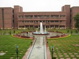 Buildling Netaji Subhas University of Technology in North Delhi	