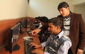 Computer Lab K.S. Jain Institute of Engineering and Technology (KSJIET, Ghaziabad) in Ghaziabad