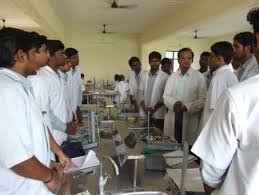 Laboratory of Guntur Medical College in Guntur