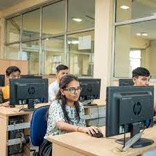 Computer Lab HMR Institute of Technology & Management - [HMRITM], New Delhi