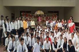 Group photo DR. R.P. Richariya Degree College in Jhansi