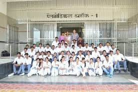 Group photo Maharani Laxmi Bai Medical College  in Jhansi