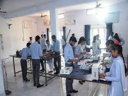 Lab Gyan Mahavidyalaya, Aligarh in Aligarh