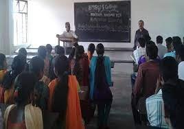 Classroom  for Arakalagudu Varadarajulu Kanthamma College For Women (AVKCW), Hassan in Hassan