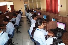 Computer lab Dayanand Academy of Management Studies (DAMS) in Kanpur 