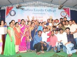 STUDENTS Loyola College in Chennai	