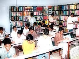 Library of Nandamuri Basava Tarakam & Nallapati Venkateswarlu Chowdary College, Guntur in Guntur