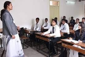 class Bharati Vidyapeeth New Law College (BVNLC), Kolhapur in Kolhapur