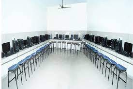 Computer lab Majha College for Women in Tarn Taran	