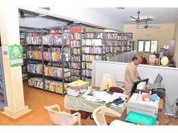 Library for Dharmamurthi Rao Bahadur Calavala Cunnan Chettys Hindu College - (DRBCCC, Chennai) in Chennai	