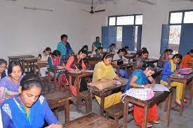 Classroom Vaish Arya Kanya Mahavidyalaya Bahadurgarh in Jhajjar