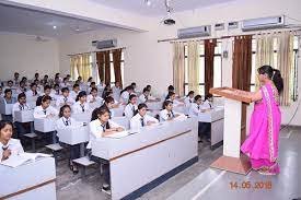 Class Room Dr. Ram Manohar Lohia Institute of Medical Sciences in Lucknow