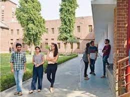 Students Photo  University of Delhi in New Delhi