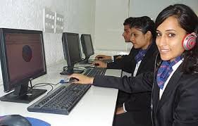 Computer Lab Fortune Institute of International Business (FIIB) in New Delhi