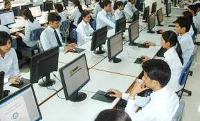 Computer lab Ishan Institute of Management and Technology (IIMT, Greater Noida) in Greater Noida