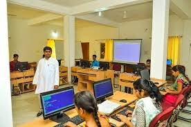 Computer Lab for Maharishi Mahesh Yogi Vedic Vishwavidyalaya, Directorate of Distance Education (MMYVV-DDE), Katni in Katni