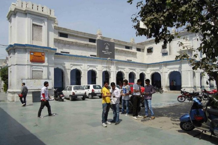 Campus Hindu College in Amritsar	