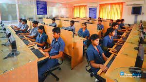 Computer Lab Sri Ramakrishna Engineering College (SREC) in Coimbatore	