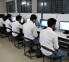 Computer lab Siddhartha Law College (SLC, Dehradun) in Dehradun