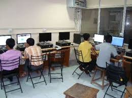 Computer Lab at The Maharaja Sayajirao University of Baroda in Vadodara