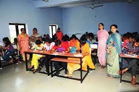 Classroom Dayanand Mahila Mahavidyalaya in Kurukshetra