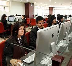 Computer lab DIT University in Dehradun