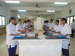 Laboratory of Sri Vasavi Institute Of Pharmaceutical Sciences, Pedatadepalli in Tadikonda 