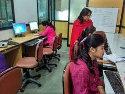 Lab Photo Bioinformatics Institute of India  in Noida