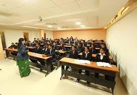 Classroom Sindhi Institute of Management, in Bengaluru