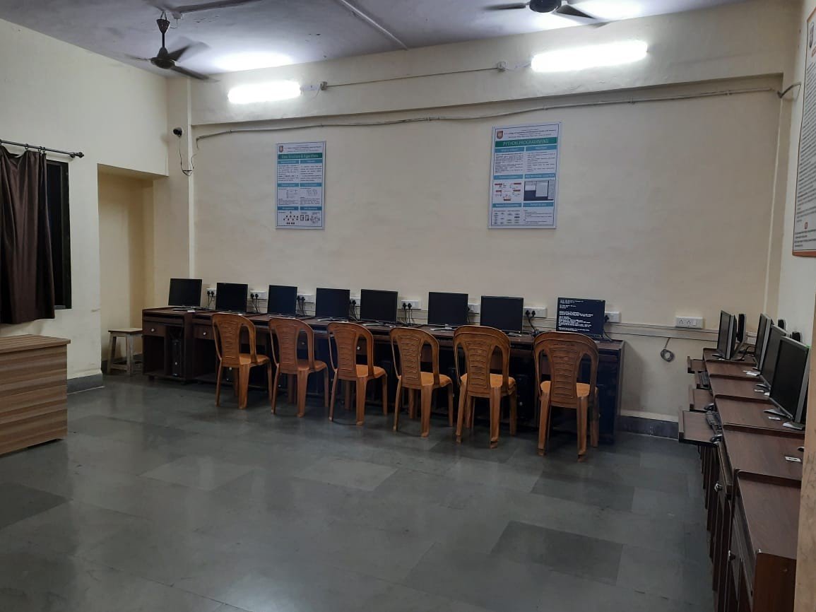 Programming Lab in K. C. College of Engineering and Management Studies and Research (KCCEMSR, Thane)