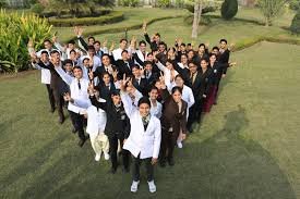 Group Photo for Subharti College Of Management & Commerce (SCMC), Meerut in Meerut