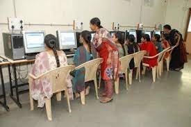 Computer Lab  Andhra Mahila Sabha Arts and Science College For Women (AMSASCW, Hyderabad) in Hyderabad	