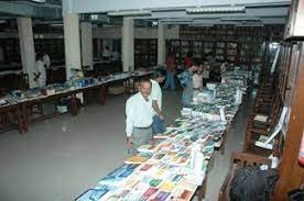 Library of KPB Hinduja College of Commerce, Mumbai in Mumbai 