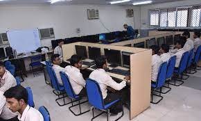 Computer Lab Central Institute of Petrochemicals Engineering and Technology (CIPET, Lucknow) in Lucknow