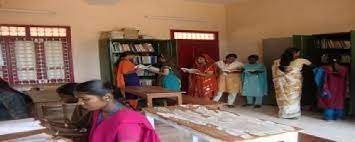 Library Dr. Nalli kuppusamy Arts College (DNKAC) Thanjavur in Thanjavur	