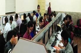Computer Class at Mahaveer College of Commerce, Jaipur in Jaipur
