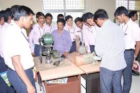 Practical Class of Sree Venkateswara College of Engineering Golden Nagar, Nellore in Nellore	
