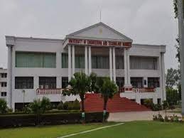 Main gate  University of Engineering and Technology Roorkee  in Dehradun