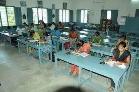 Class Room of Jagarlamudi Kuppuswamy Chowdary College, Guntur in Guntur